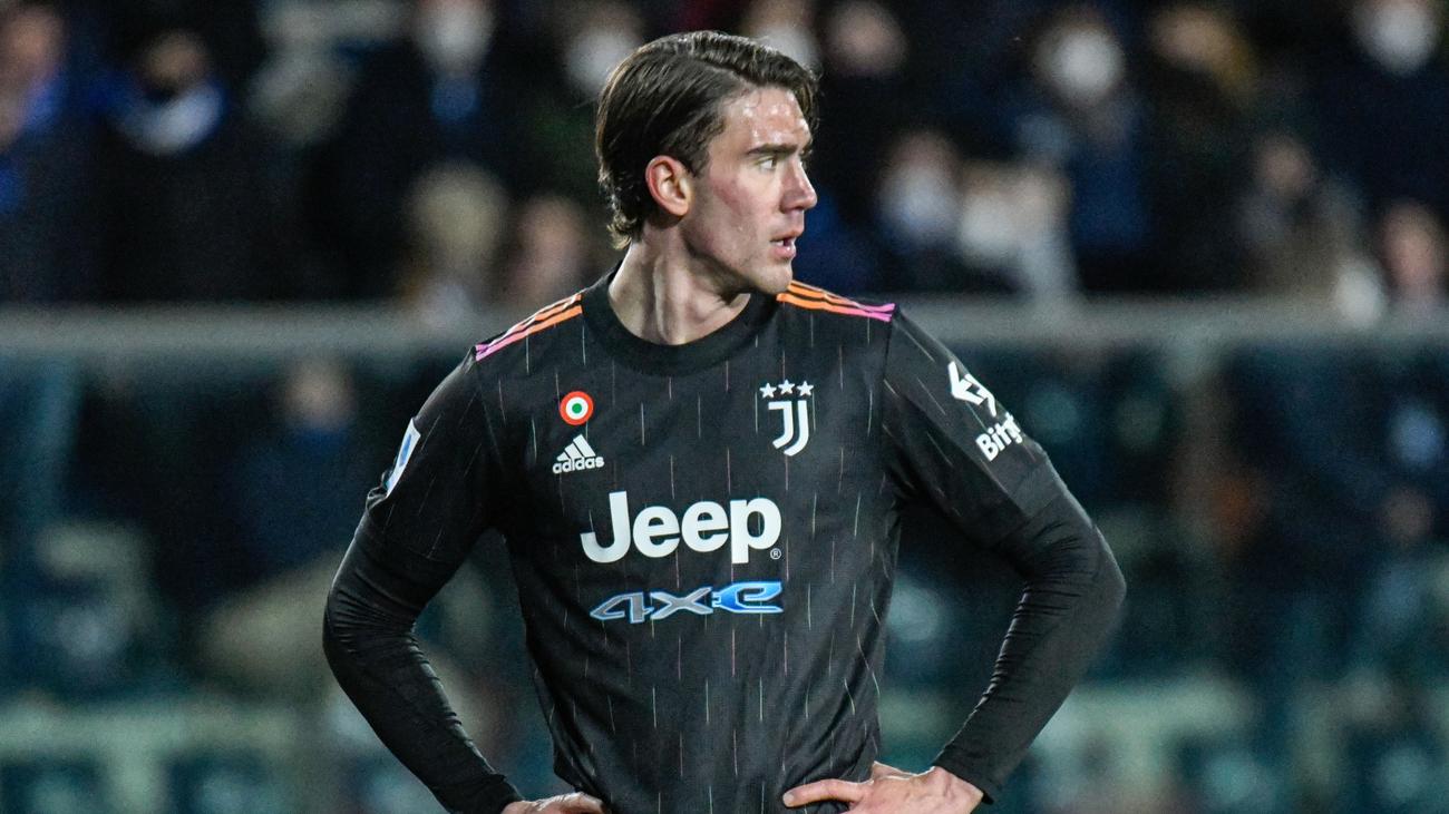 Why were Juventus docked points and what happens next?